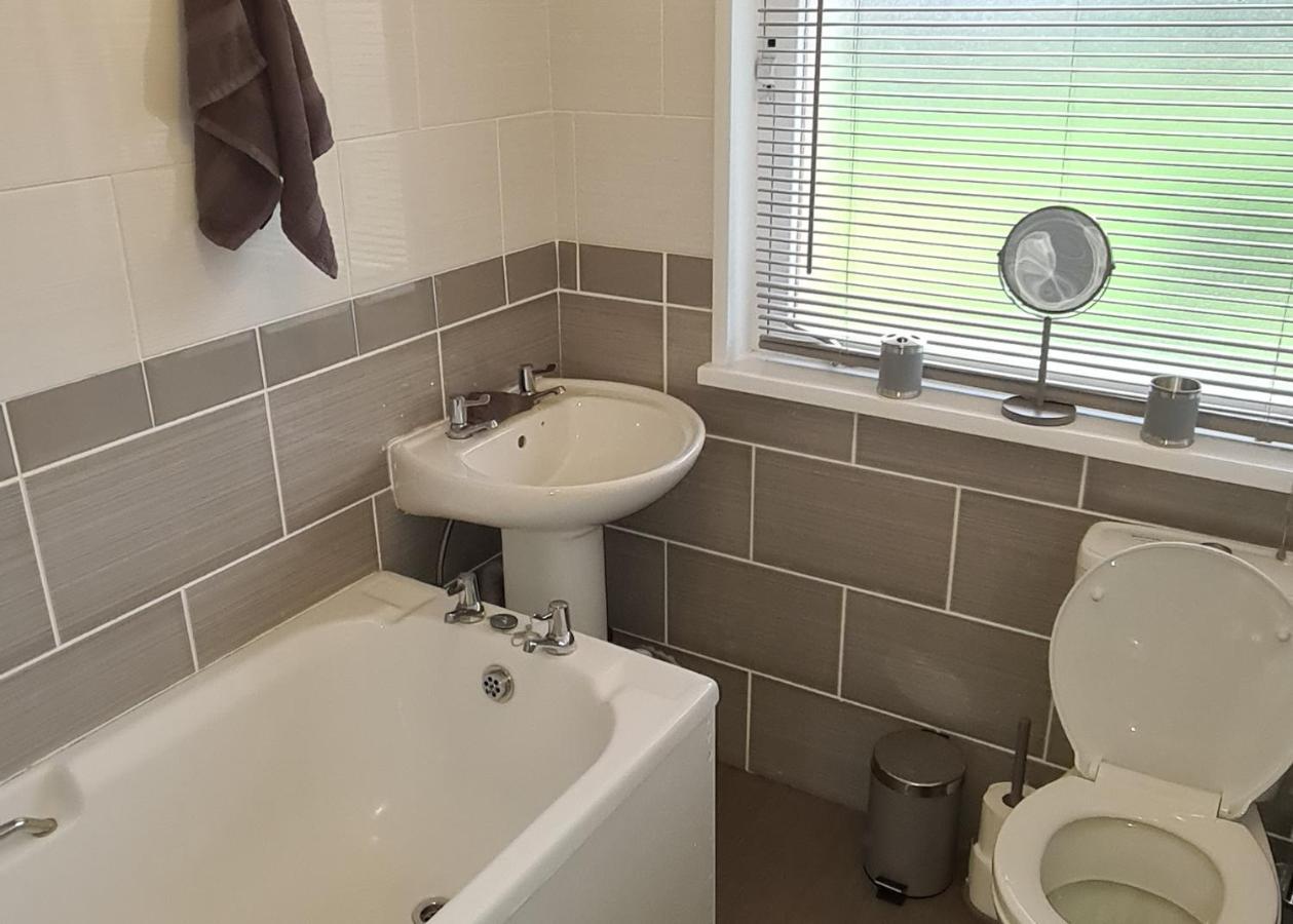 Beautiful 2-Bed Apartment In Campbeltown Luaran gambar